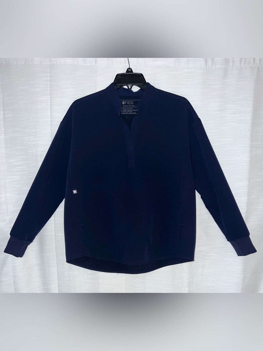 Figs Rafaela Long-Sleeve Scrub Top